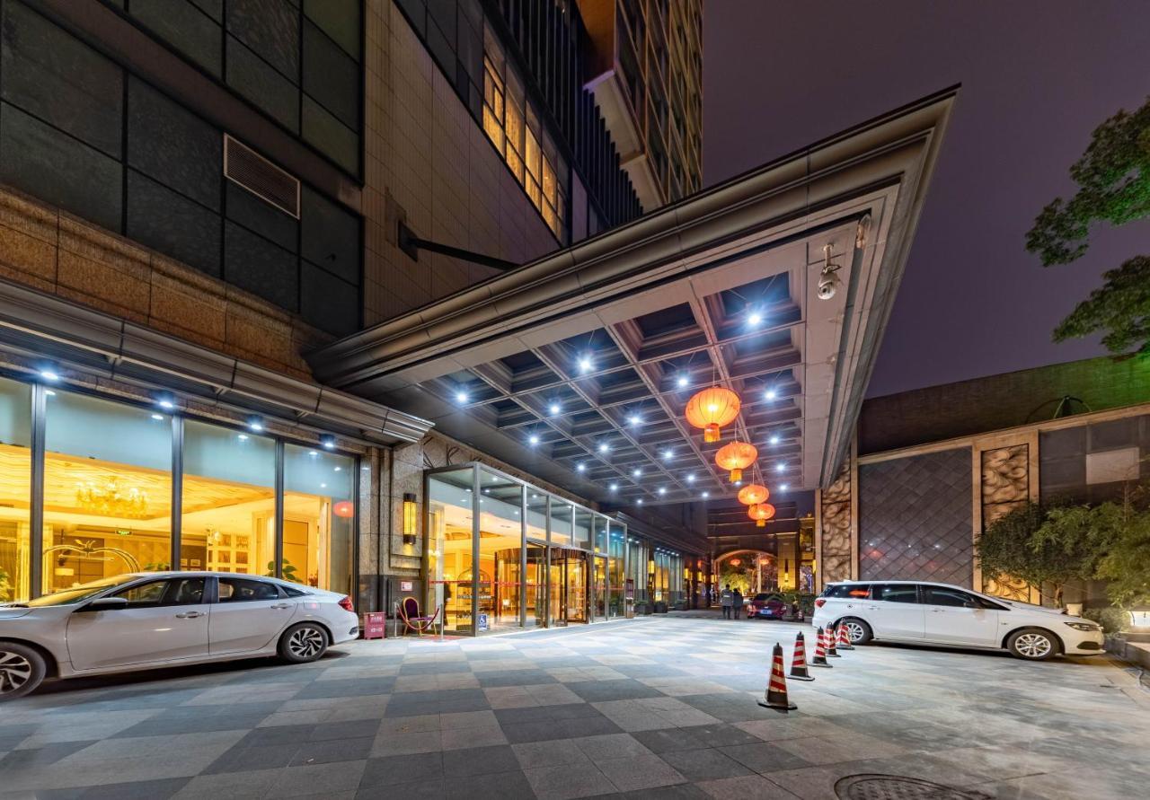 Ramada Yichang Hotel Exteriör bild