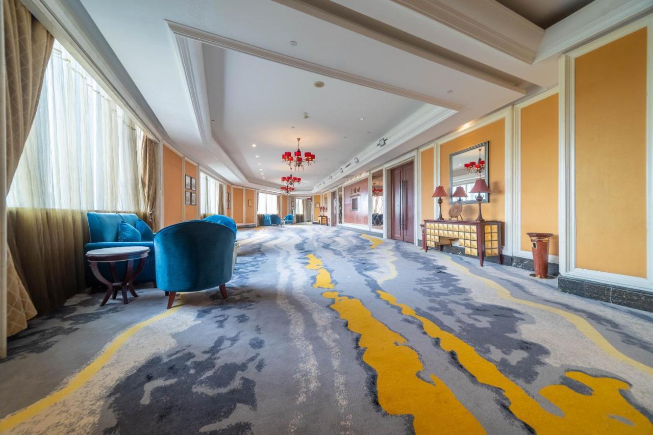 Ramada Yichang Hotel Exteriör bild